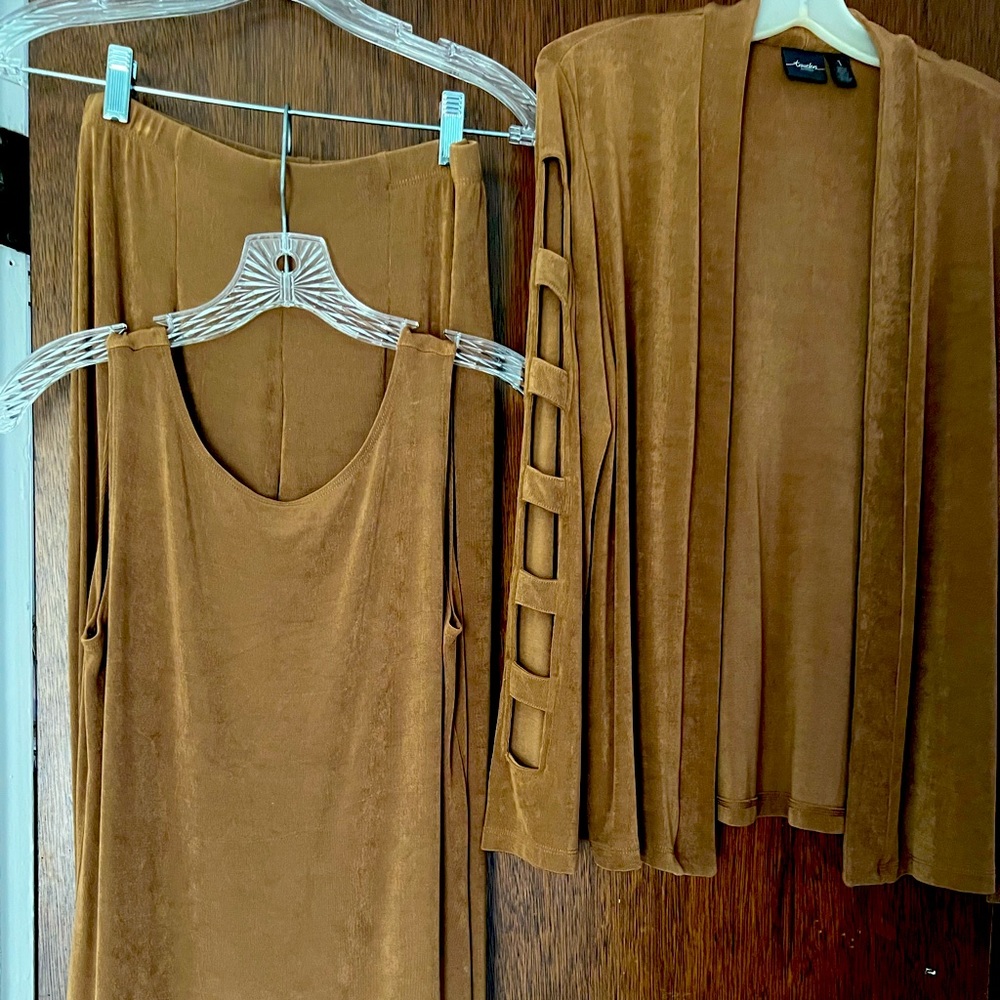 Chico’s 3 pc Travelers Collection. Golden Beige in color . Like new.